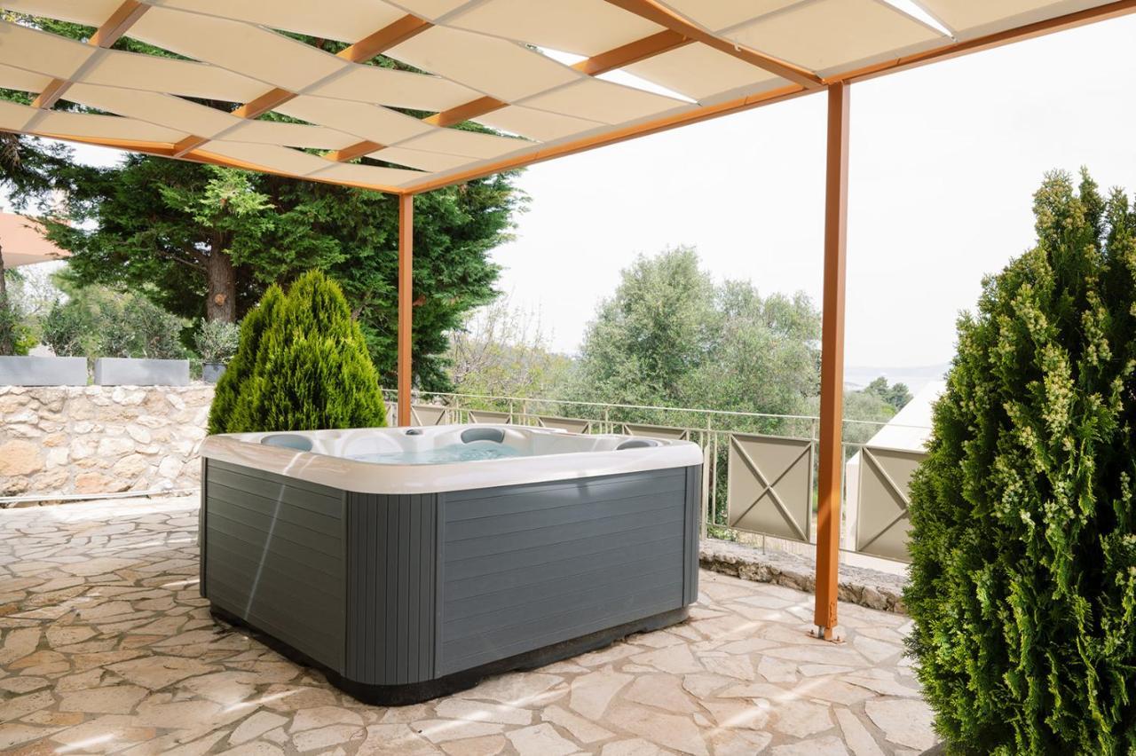 Vasilopoulos Residences - Anthia With Jacuzzi & Shared Pool * Argostoli (Kefalonia)