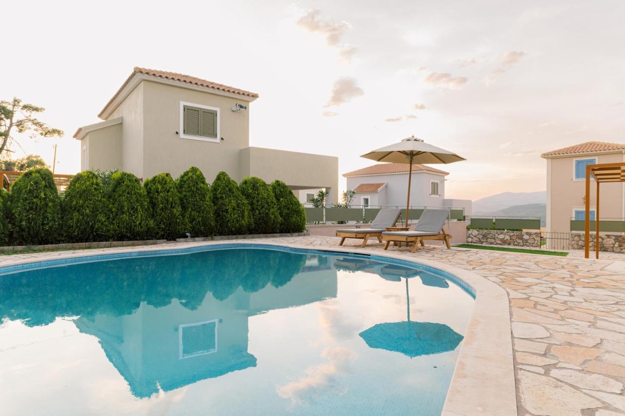 Villa Vasilopoulos Residences - Anthia With Jacuzzi & Shared Pool *